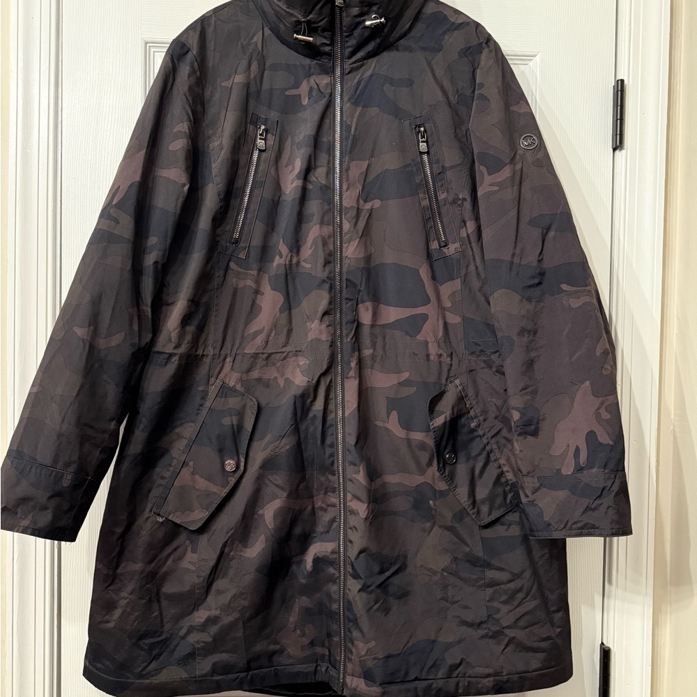 Women’s 1X Green Michael Kors Camouflage Hooded Jacket
